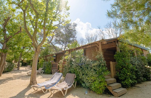 Les Restanques House | Mobile home rental 4 people in a campsite by the sea