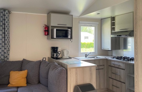 Les Mathes House | Mobilhome Amira 40m2 - Cc781 Les Charmettes 4 stars