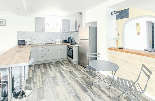Loubigne House | Modern cottage with glazed veranda and play area for the whole family.