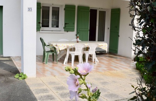 Saint-Denis-d'Oleron House | Modern Home Near Chassiron Lighthouse, 1km from Sea, Sleeps 4