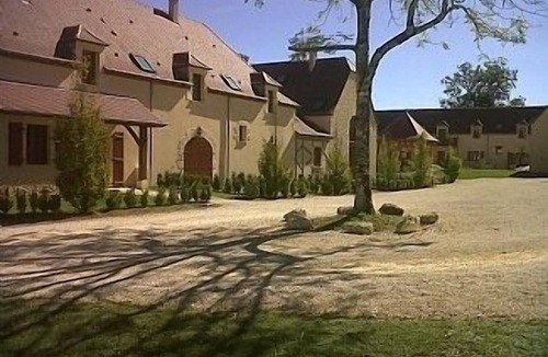 Brantome-en-Perigord House | Modern Spacious Villa 15 minutes walk to the centre of Brantome