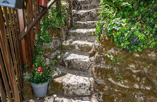 Brantome-en-Perigord House | Modernised town house in the centre of Brantome, with a pretty garden