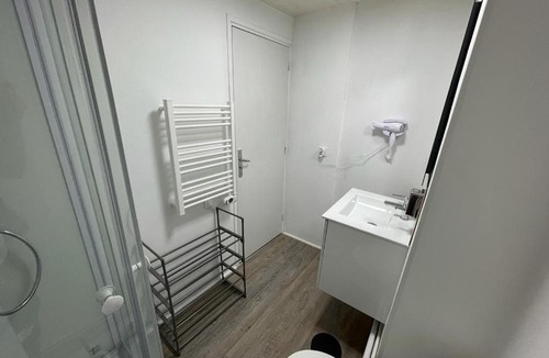 Centre Ville Apartment | Monde-idéal-Coeur de Niort-calme-Wifi-Netflix