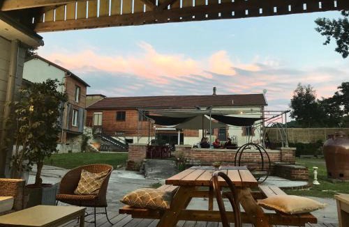 Saint-Junien House | Moon River
