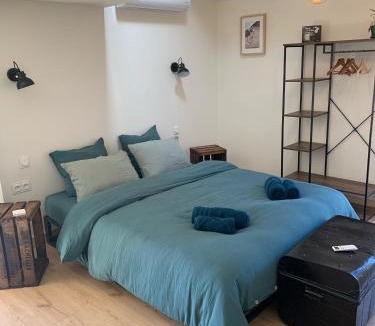 Le Vigeant Bed & Breakfast | Moulin de Saza