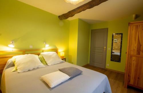 Saint-Laurent-des-Batons House | Moulin neuf de combecave