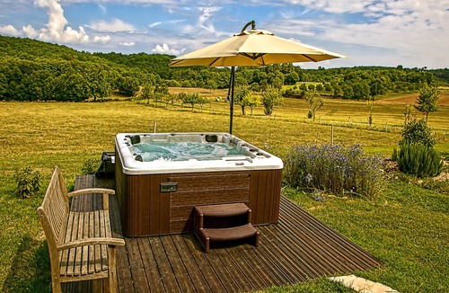 Meyrals Villa | MULBERRY TREE Villa - Luxury Villa - Heated Pool, Hot tub, Gym, Garden, Calm
