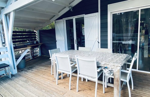 Le Porge Ski Chalet | Naturist chalet at La Jenny, at the foot of the ocean