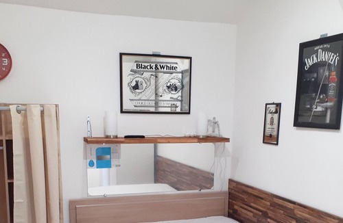 Razac-sur-l'Isle Apartment | (N°09) Nice new studio with garden view and free private parking