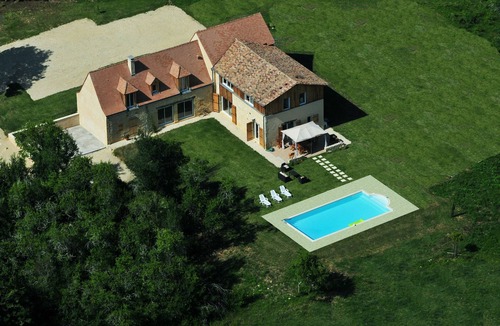Saint-Felix-de-Villadeix House | Newly rebuilt family home (July 2010) on 2 ha of land.