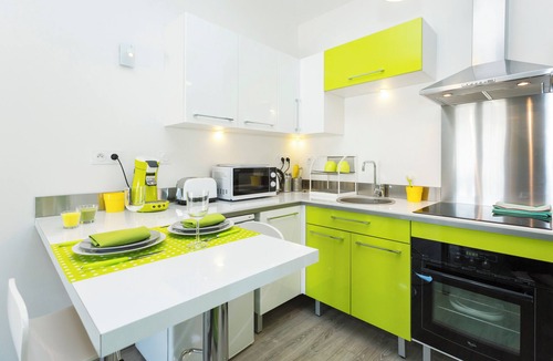Avignon Apartment | Nice air-conditioned studio of 27 m2 with veranda and balcony in Avignon