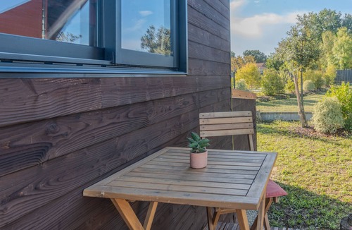 Salignac-sur-Charente House | Null 'Tiny La Part Des Anges' with Private Terrace, Private Garden and Air Conditioning