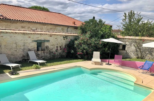 Montpezat House | Old house, charm and calm assured. For eight people