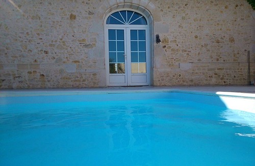 Gaillan-en-Medoc House | Old restored winery