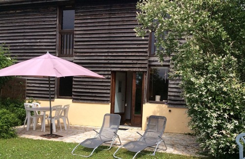 Marnac House | Old tobacco barn with a view of the Dordogne