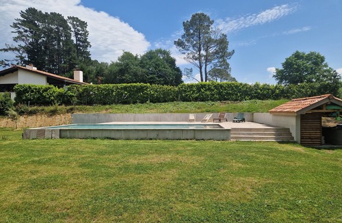 Arcangues House | On an exceptional plot of land, recently built house ideally located