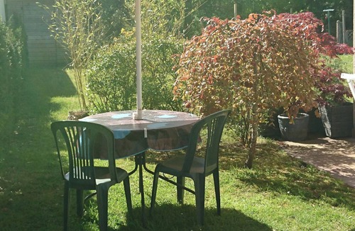 Mimizan Apartment | Oriental-style apartment, cosy, quiet, on the edge of the forest, near the ocean