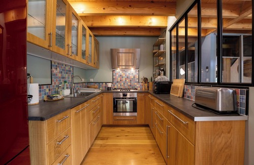 Hourtin Villa | Outstanding wooden villa, fully equipped, pool; near lake, sea and shops.