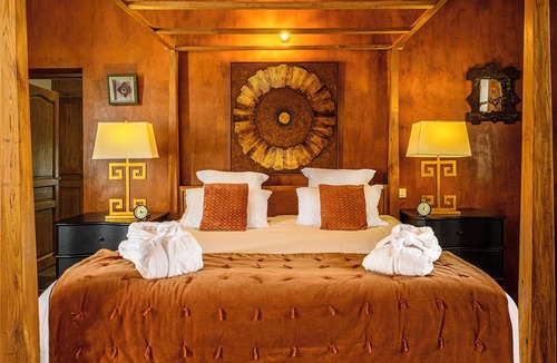 L'Isle-sur-la-Sorgue Hotel | Palais Aoma, hôtel particulier de luxe en Provence