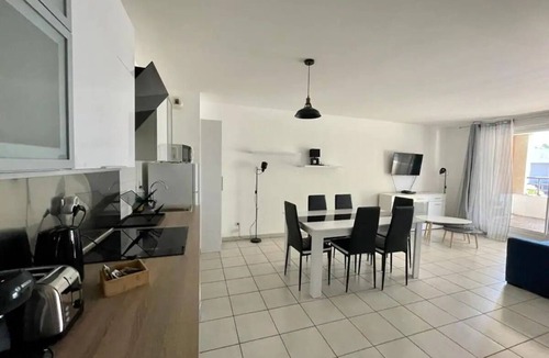Chanot - Stade Velodrome Apartment | Panier de Papet | Vélodrome & Prado, Terrace 1