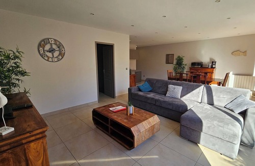 Lacanau-Ocean Apartment | Pasino bright apartment 80m²+patio 40m², WIFI, Parking, 6p, N°8