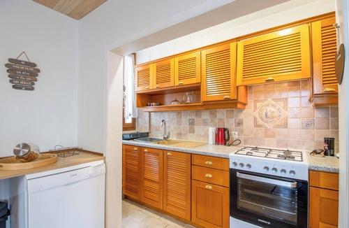 Chalais House | Peaceful Family Getaway in Nature with Shared Pool and Activities
