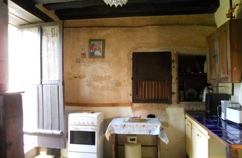 Champagne-le-Sec House | Peaceful manor house XVth century in the countryside.