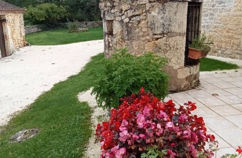 Saint-Marcel-du-Perigord Cottage | Périgord house with private garden, fireplace, pets allowed