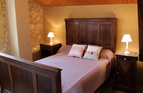 Naussannes Cottage | Périgord cottage with shared pool, fireplace and pets allowed near Bergerac