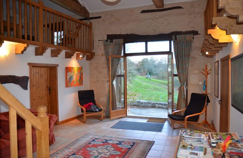 Saint-Aulaye-Puymangou House | Pet friendly 3 bedroom house.