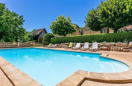 Saint-Crepin-et-Carlucet Apartment | Pet friendly apartment
