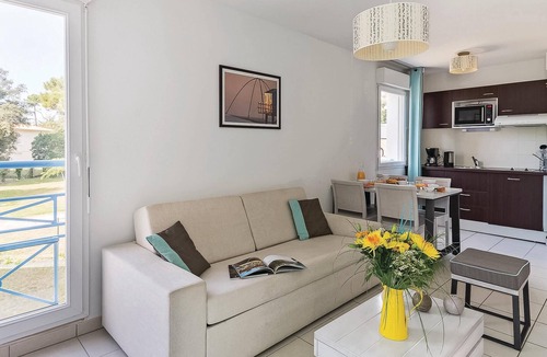 Saint-Palais-sur-Mer Apartment | Pet friendly apartment