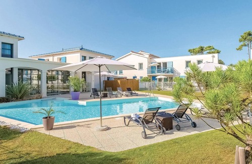 Saint-Palais-sur-Mer Apartment | Pet friendly apartment
