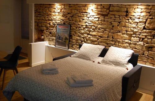 La Rochette House | PETIT GITE EN BRACONNE