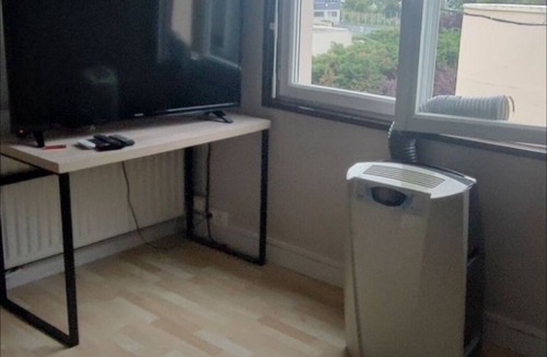 Pessac Apartment | Petit Studio Simple et Calme