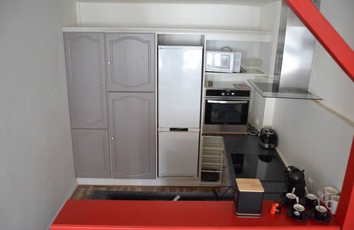 Saintes Apartment | ❀ Pied à terre ❀ Town center/Air conditioning/Parking