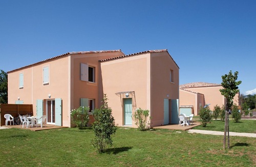 Aubignan House | Piscines et salle de fitness sur place !