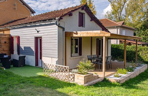Trelissac House | Pleasant house with spa