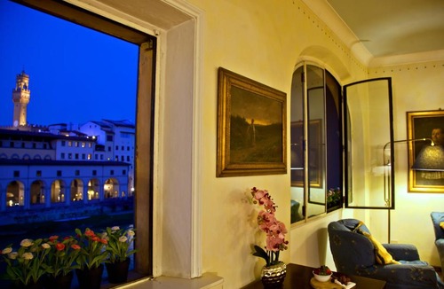 San Niccolo Apartment | Ponte Vecchio Amazing View