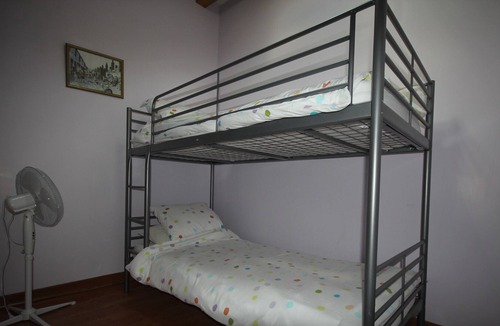 Le Gicq House | Poppies lovely Charentaise Property. wifi, swimming pool .