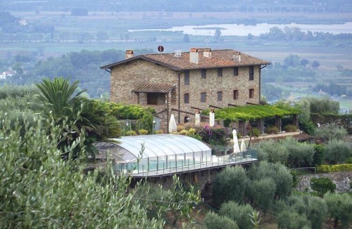 Pieve a Elici Villa | Premium villa with terrace