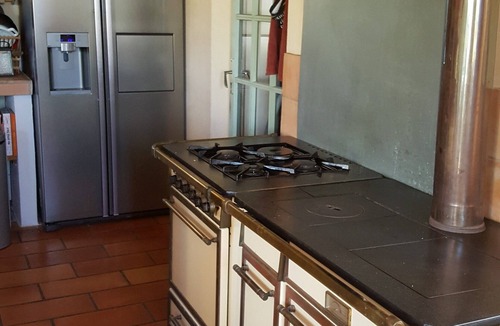 Sanary-sur-Mer House | Pretty farmhouse surrounded by vineyards and olive trees will