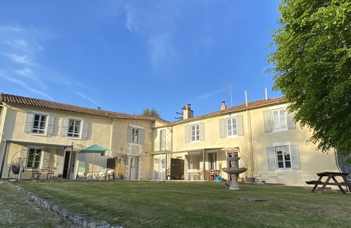 Ruffec Cottage | Pretty French Cottage with balcony overlooking gardens - sleeps 5-6