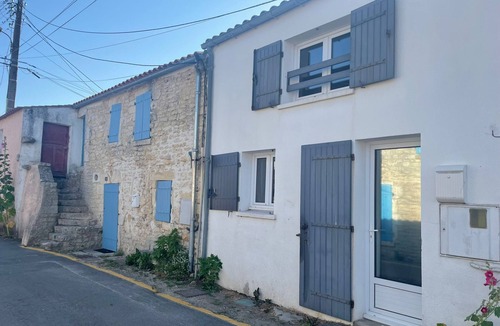 La Cotiniere House | Pretty town house in the heart of La Cotinière for 4 people