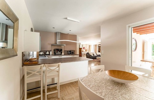 Bergerac Villa | Primrose - Three Bedroom Villa, Sleeps 6