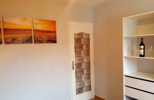 Saint-Medard-en-Jalles Resort | Private room ∙ 1 bedroom ∙ 1 guest