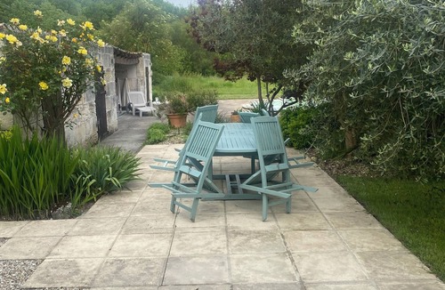 Nieul le Virouil House | Private family retreat, 30 mins from beach. Bordeaux and Cognac 45 mins. Pool.
