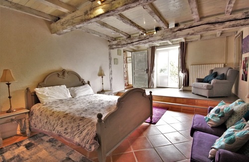 Gontaud Other | Private heated pool, stunning views, large well equipped kitchen, games room.
