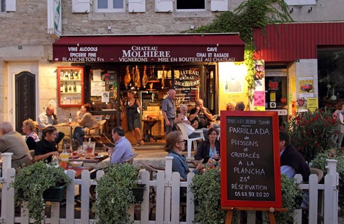 Duras House | Private pool, garden, walk to restaurants, markets, and shops in a historic town