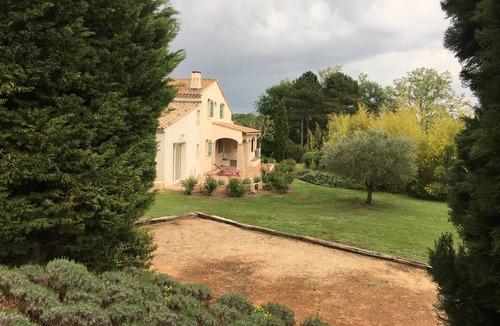 Rousset Villa | Private swimming pool and tennis court 20 minutes from Aix, in the heart of the Sainte Victoire region